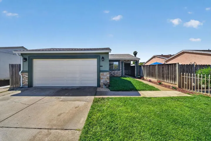 1892 Macduee Way, San Jose, California 95121