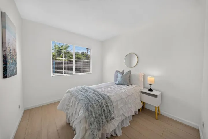 1892 Macduee Way, San Jose, California 95121
