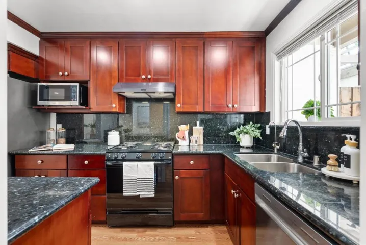 10323 Mary Avenue, Cupertino, California 95014