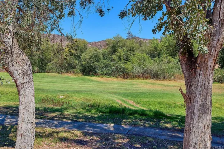 2436 Fallbrook Place, Escondido, California 92027