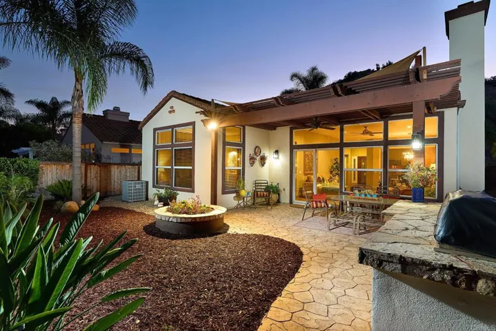 2436 Fallbrook Place, Escondido, California 92027