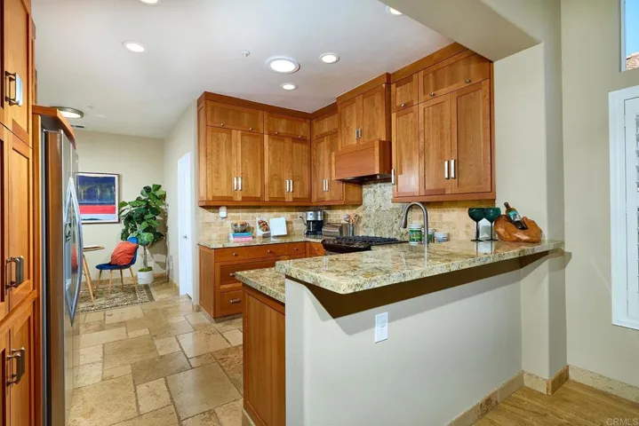 2436 Fallbrook Place, Escondido, California 92027
