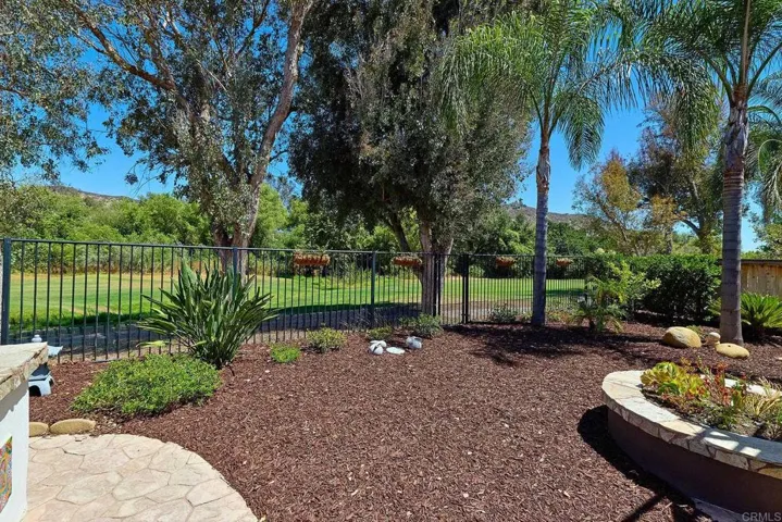 2436 Fallbrook Place, Escondido, California 92027