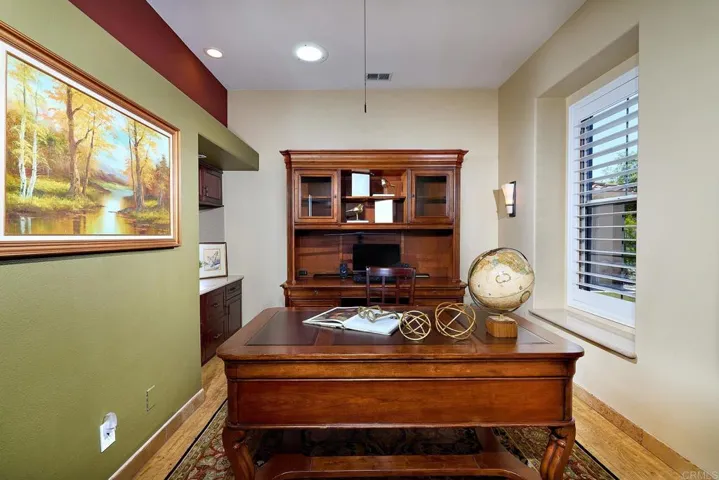 2436 Fallbrook Place, Escondido, California 92027