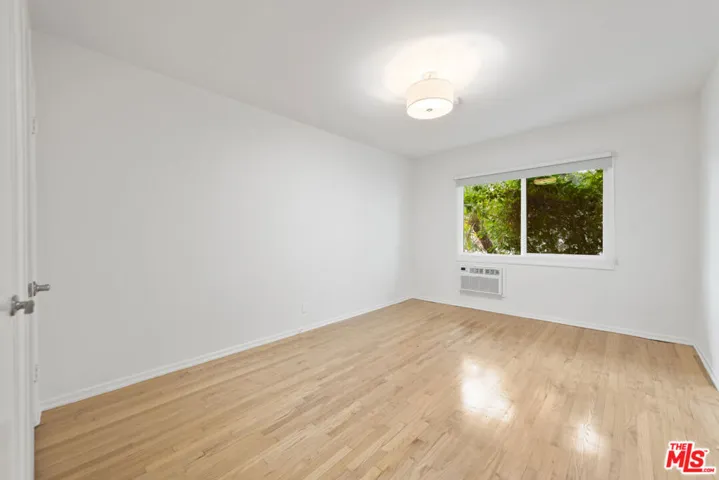 1208 N Crescent Heights Boulevard 4, West Hollywood, California 90046