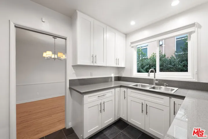 1208 N Crescent Heights Boulevard 4, West Hollywood, California 90046
