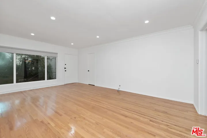 1208 N Crescent Heights Boulevard 4, West Hollywood, California 90046
