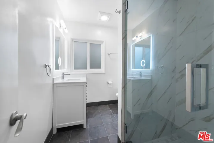 1208 N Crescent Heights Boulevard 4, West Hollywood, California 90046