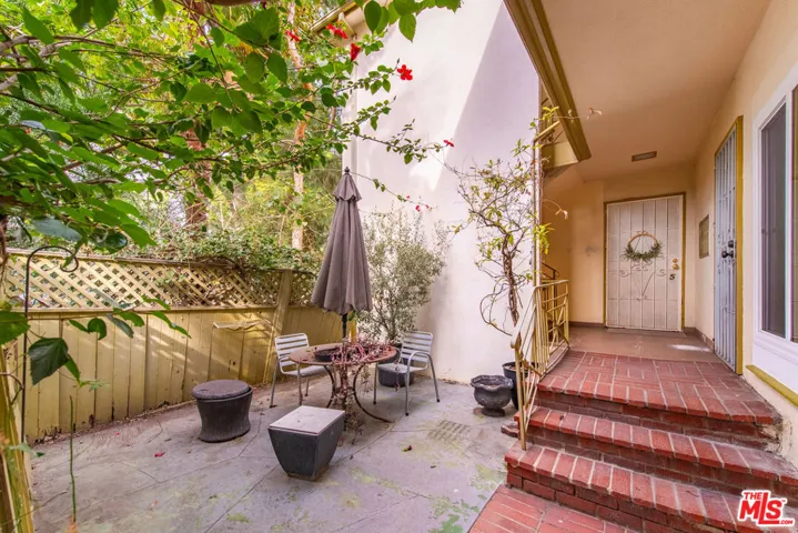 1208 N Crescent Heights Boulevard 4, West Hollywood, California 90046