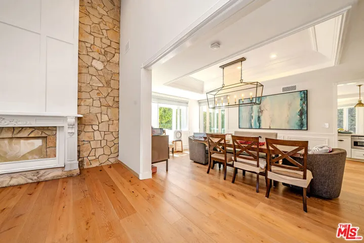 27 Horseshoe Lane, Palos Verdes Peninsula, California 90274