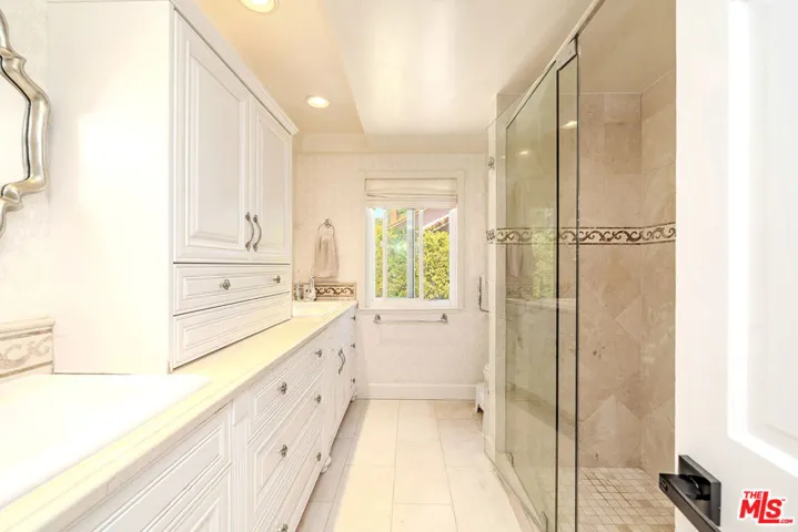 27 Horseshoe Lane, Palos Verdes Peninsula, California 90274