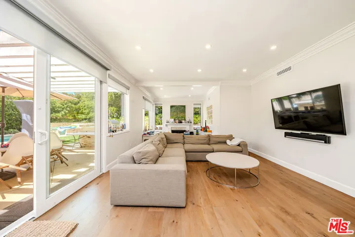 27 Horseshoe Lane, Palos Verdes Peninsula, California 90274