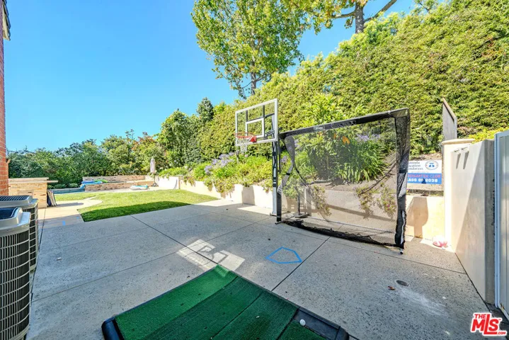 27 Horseshoe Lane, Palos Verdes Peninsula, California 90274