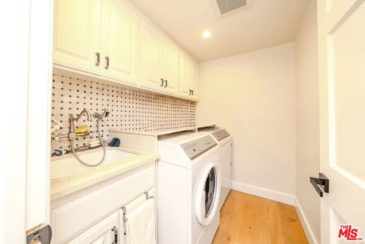 27 Horseshoe Lane, Palos Verdes Peninsula, California 90274