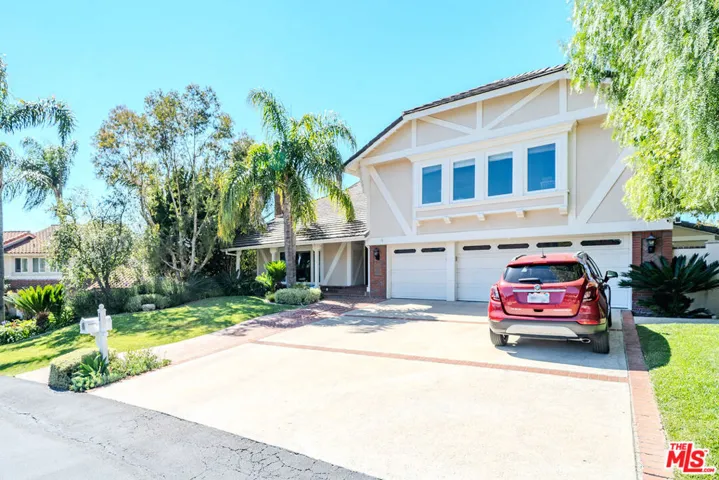 27 Horseshoe Lane, Palos Verdes Peninsula, California 90274