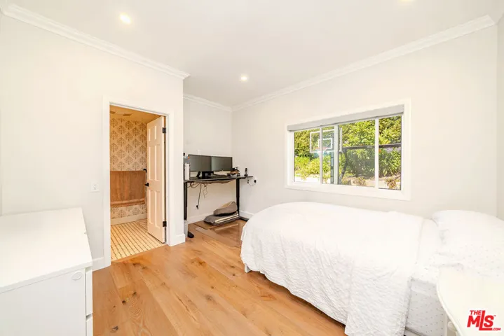 27 Horseshoe Lane, Palos Verdes Peninsula, California 90274