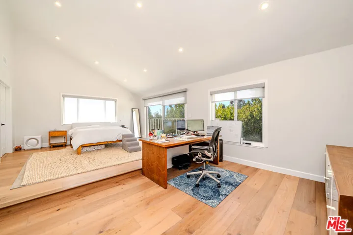 27 Horseshoe Lane, Palos Verdes Peninsula, California 90274