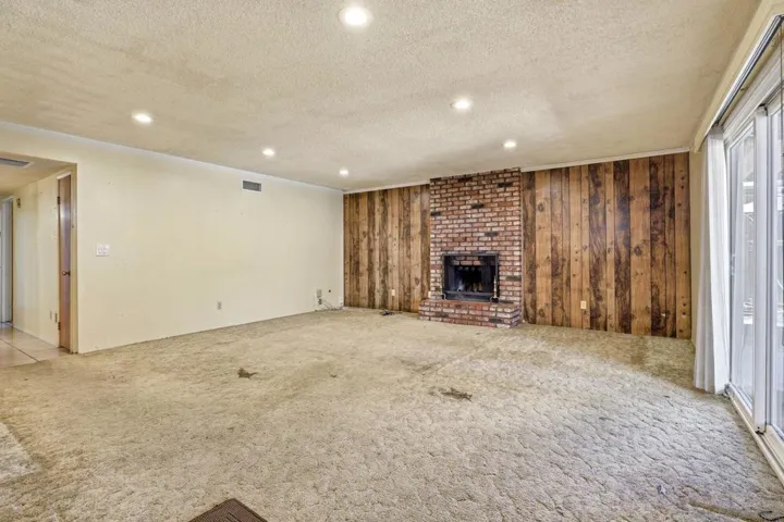 13049 Lindo Lane, Lakeside, California 92040