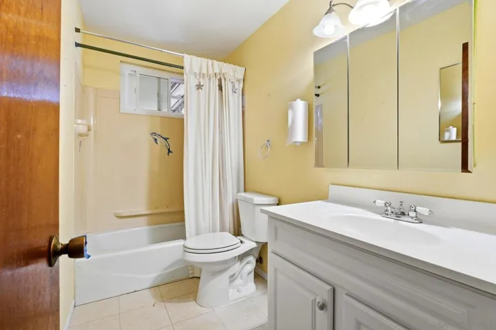 13049 Lindo Lane, Lakeside, California 92040