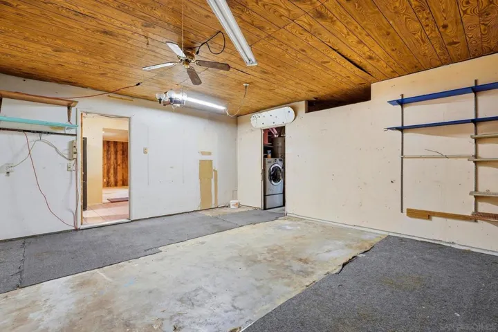 13049 Lindo Lane, Lakeside, California 92040