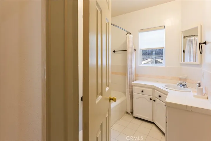 4722 Ventura Canyon, Sherman Oaks, California 91423
