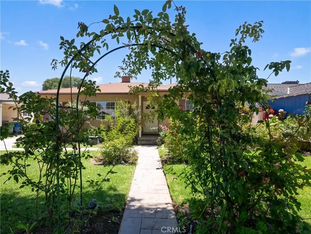 4722 Ventura Canyon, Sherman Oaks, California 91423