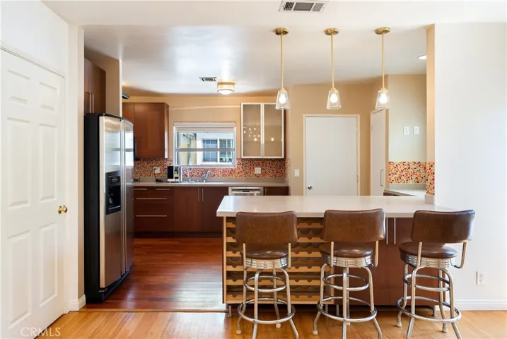 4722 Ventura Canyon, Sherman Oaks, California 91423