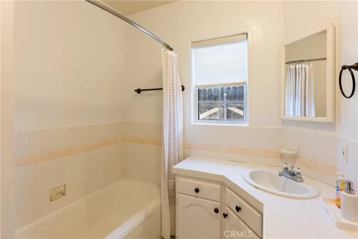 4722 Ventura Canyon, Sherman Oaks, California 91423