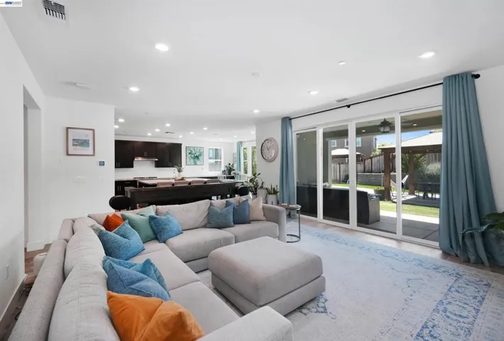 2628 Catspaw Ct, Tracy, California 95377