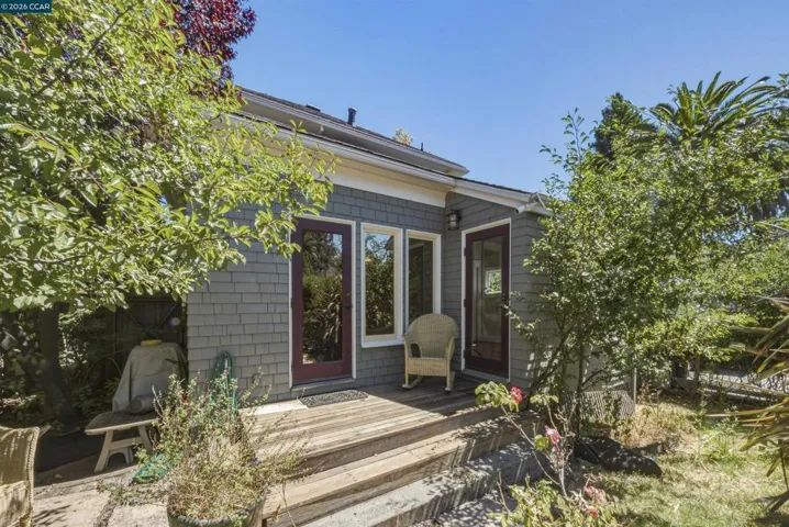 133 Pinole St, Hercules, California 94547
