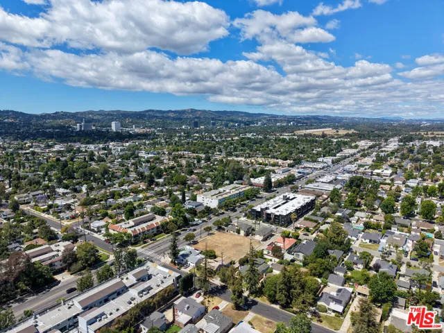 14715 Burbank Boulevard, Los Angeles, California 91411