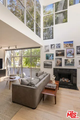 2433 28th Street B, Santa Monica, California 90405