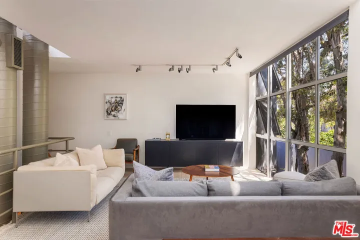 2433 28th Street B, Santa Monica, California 90405