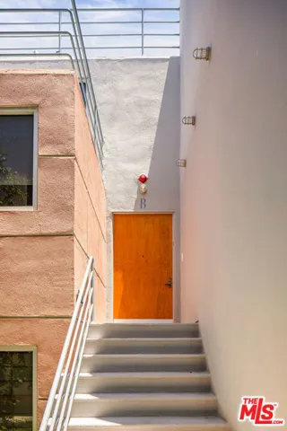 2433 28th Street B, Santa Monica, California 90405
