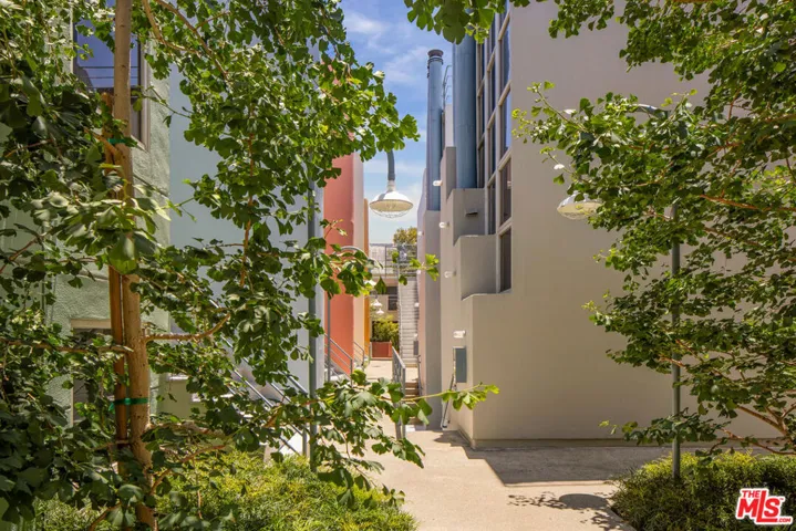 2433 28th Street B, Santa Monica, California 90405