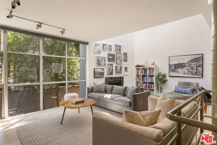 2433 28th Street B, Santa Monica, California 90405