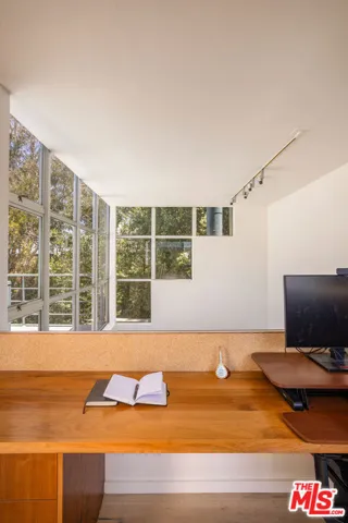 2433 28th Street B, Santa Monica, California 90405