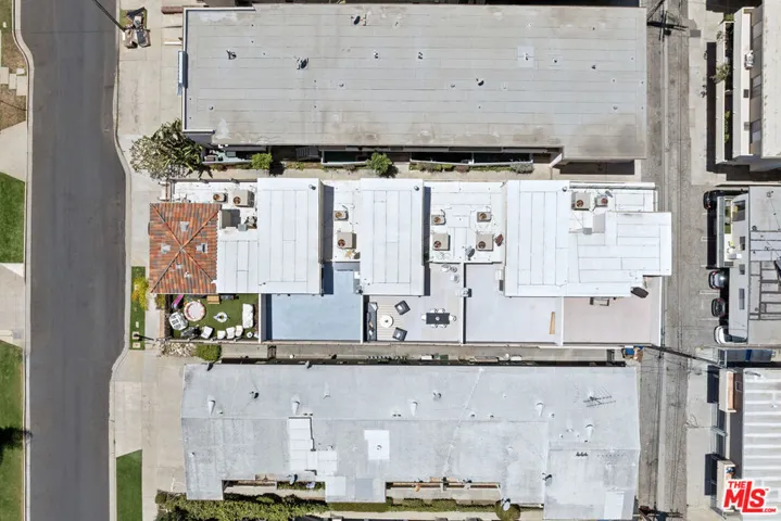 11723 Mayfield Avenue 3, Los Angeles, California 90049