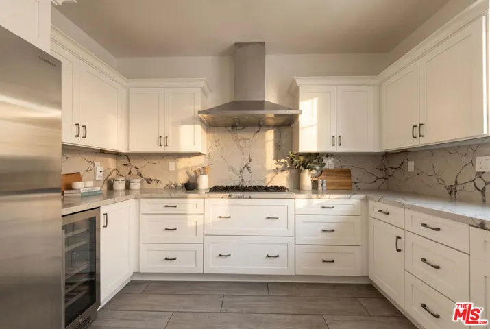 11723 Mayfield Avenue 3, Los Angeles, California 90049