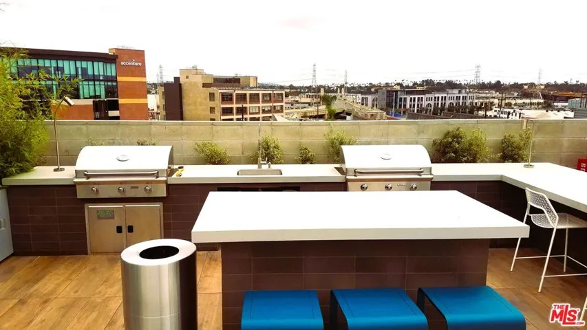 527 Molino Street 202, Los Angeles, California 90013