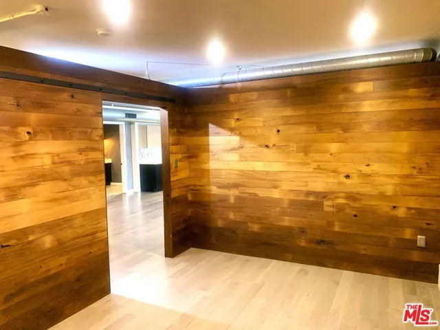 527 Molino Street 202, Los Angeles, California 90013