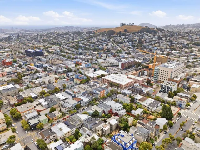 323327 San Jose Avenue, San Francisco, California 94110