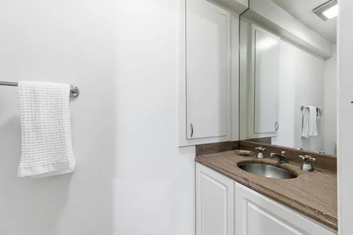 323327 San Jose Avenue, San Francisco, California 94110