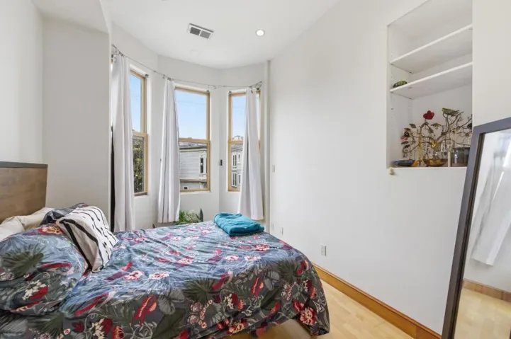 323327 San Jose Avenue, San Francisco, California 94110