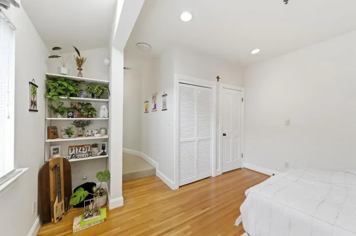 323327 San Jose Avenue, San Francisco, California 94110