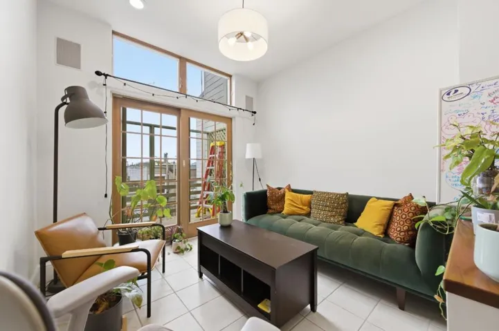 323327 San Jose Avenue, San Francisco, California 94110
