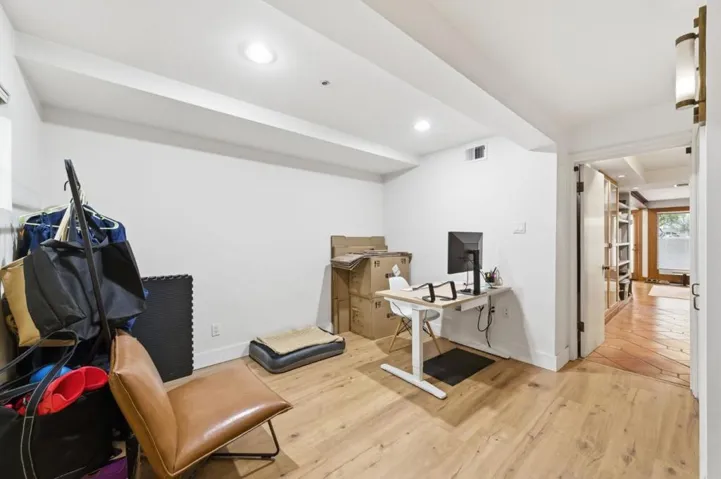 323327 San Jose Avenue, San Francisco, California 94110