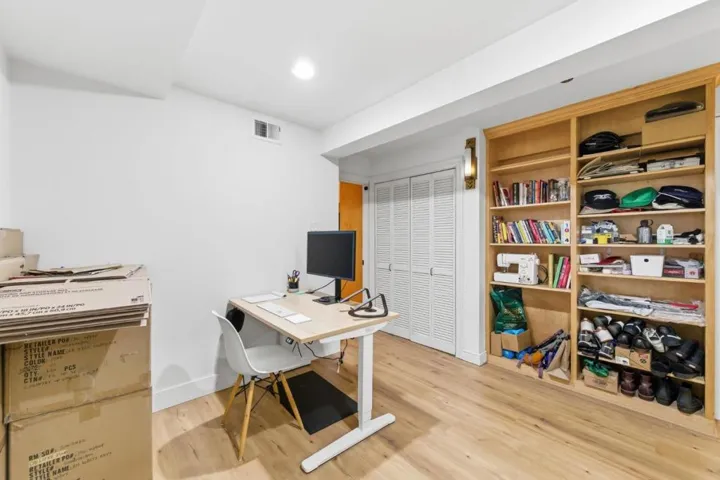 323327 San Jose Avenue, San Francisco, California 94110