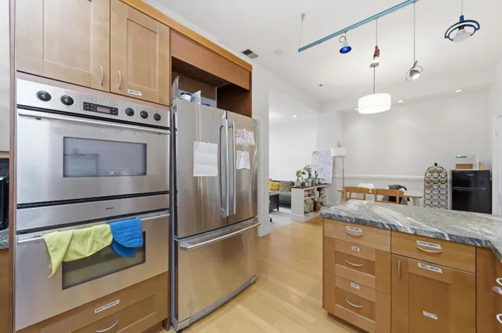 323327 San Jose Avenue, San Francisco, California 94110