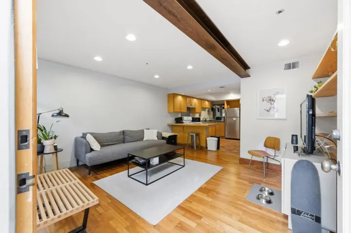 323327 San Jose Avenue, San Francisco, California 94110
